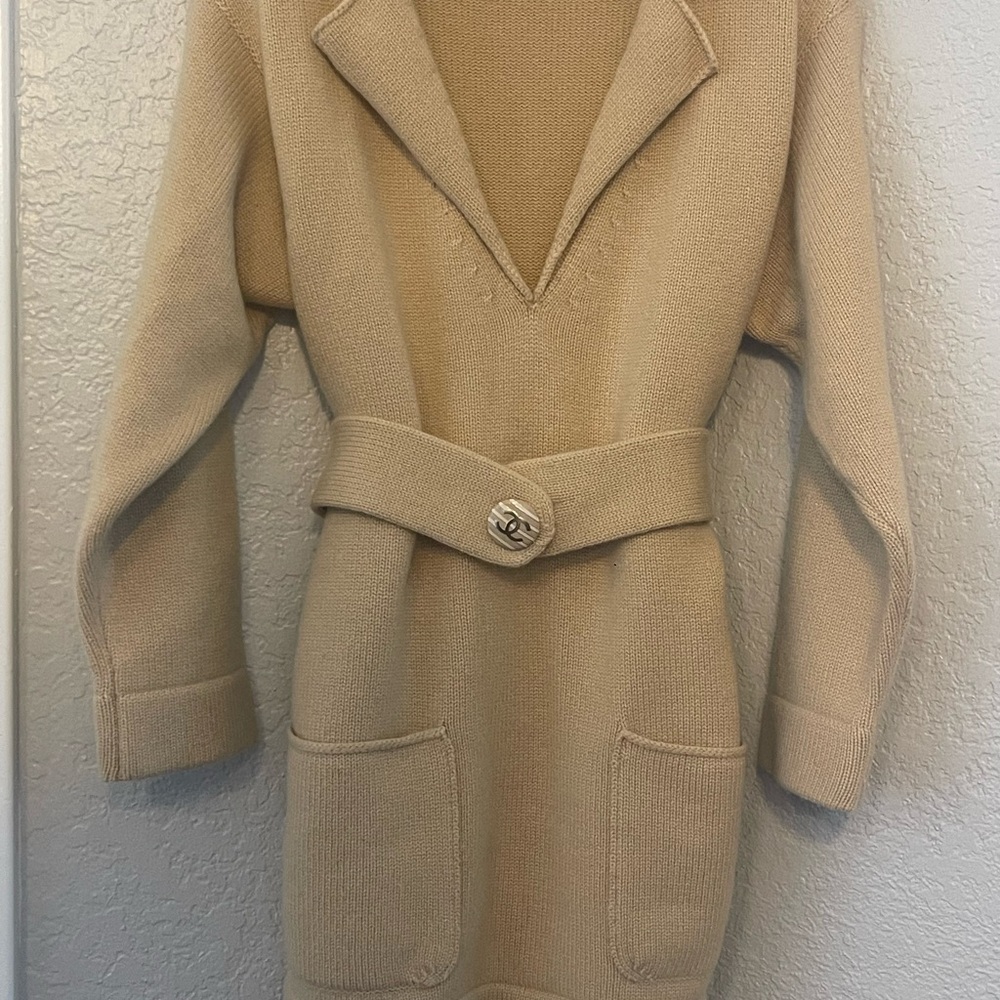 Chanel 100% Cashmere Tunic Sweater With Belt Size 38